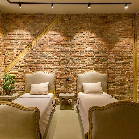 White Vintage Apartment Клуж-Напока Екстериор снимка