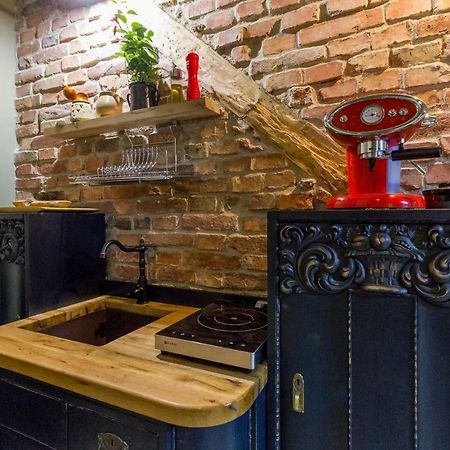 White Vintage Apartment Клуж-Напока Екстериор снимка