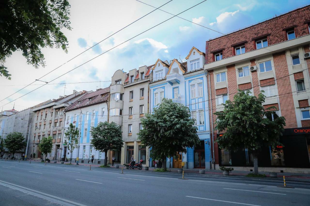 White Vintage Apartment Клуж-Напока Екстериор снимка