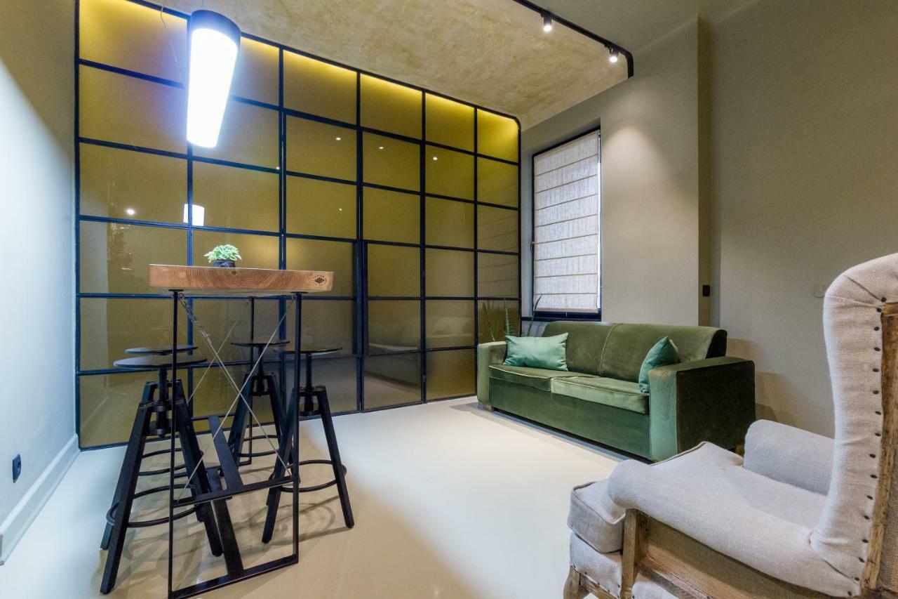 White Vintage Apartment Клуж-Напока Екстериор снимка