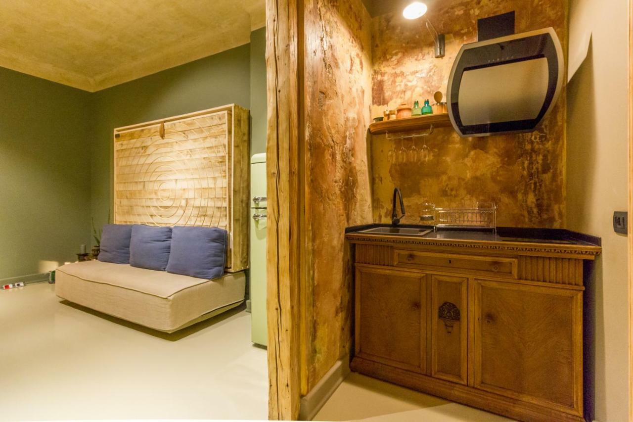 White Vintage Apartment Клуж-Напока Екстериор снимка