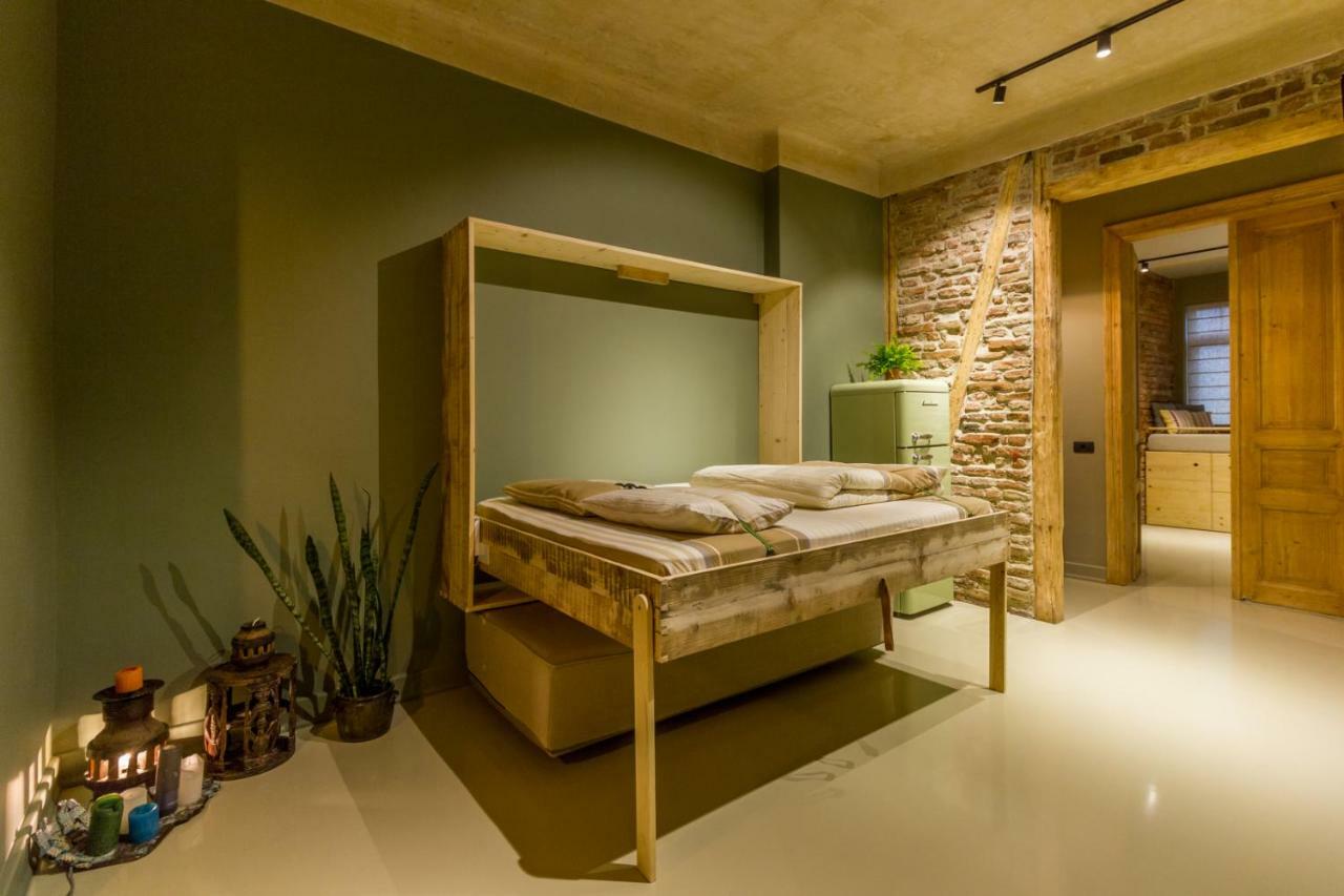 White Vintage Apartment Клуж-Напока Екстериор снимка