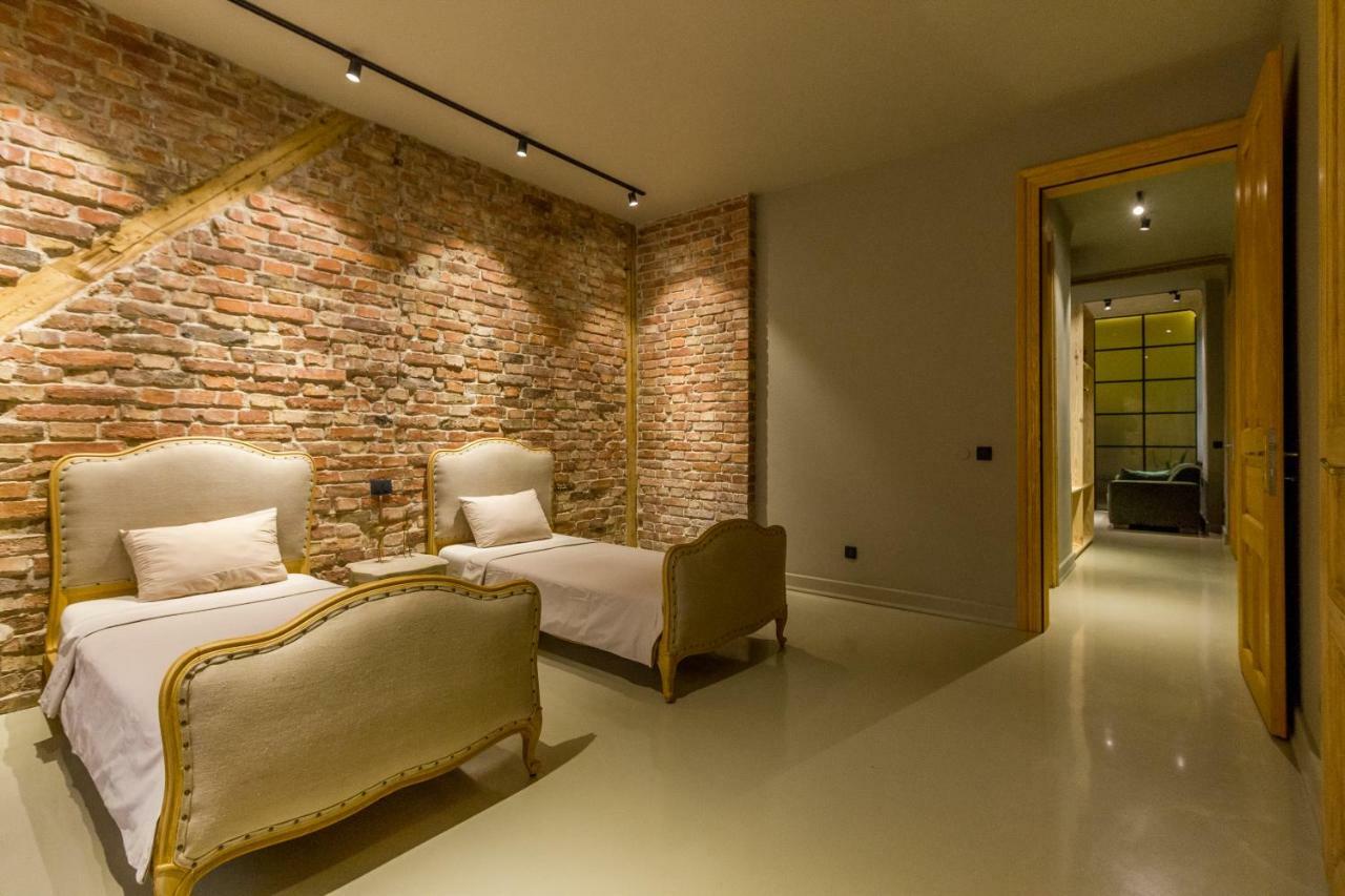White Vintage Apartment Клуж-Напока Екстериор снимка