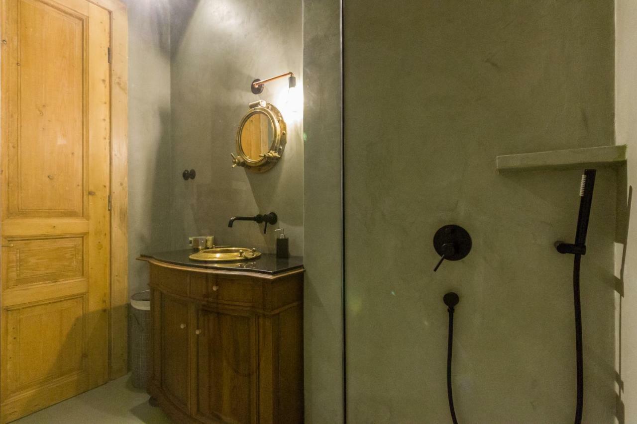 White Vintage Apartment Клуж-Напока Екстериор снимка